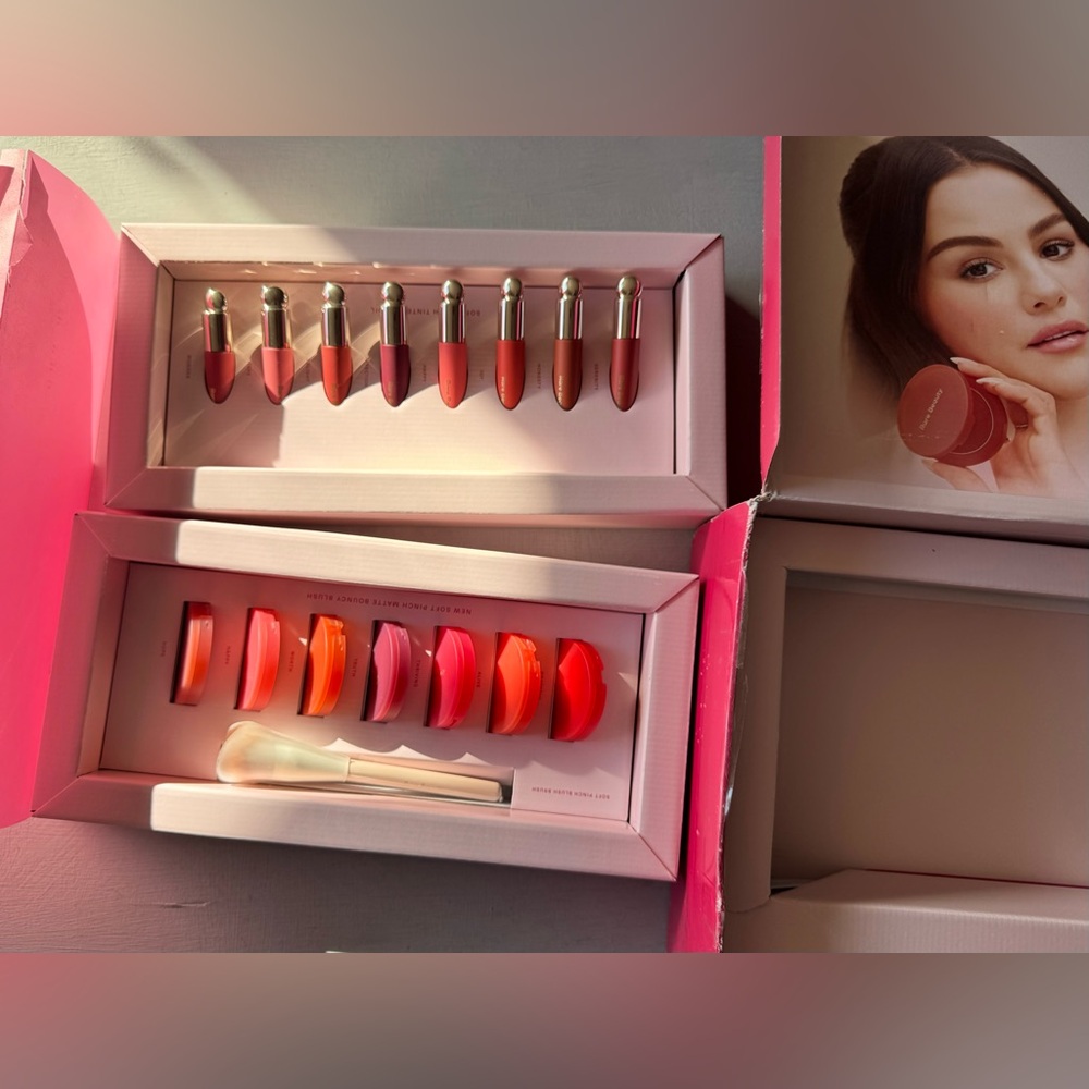 NEW Rare Beauty Soft Pinch Matte Bouncy Blush PR Box Collection - Picture 2 of 15